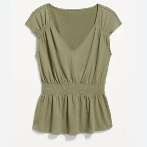 Old Navy Smocked Waist Top. Women’s Large NWT